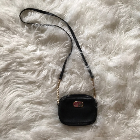 Michael Kors Handbags - Michael Kors Crossbody Bag